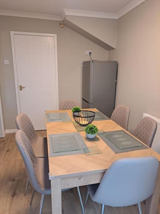 Modern Living In Hull Villa Kingston upon Hull ภายนอก รูปภาพ