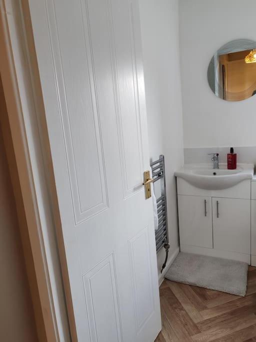 Modern Living In Hull Villa Kingston upon Hull ภายนอก รูปภาพ